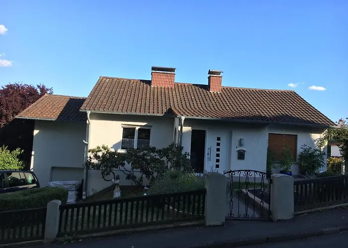 Zur Sperrmauer Edersee